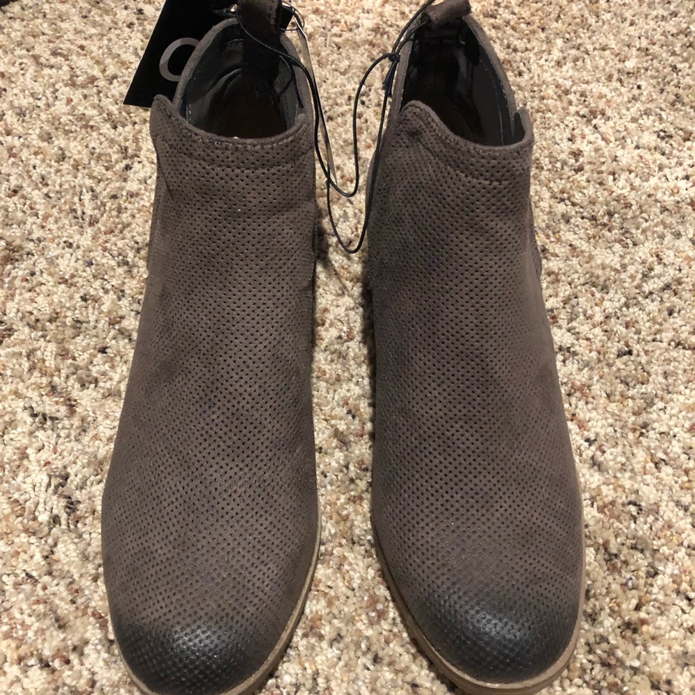 Brown booties new with tag